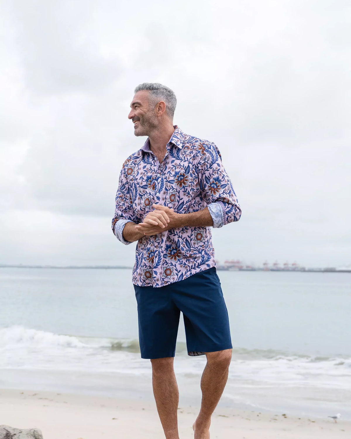 English Laundry ELS3001 Navy shorts styled with a patterned shirt at the beach